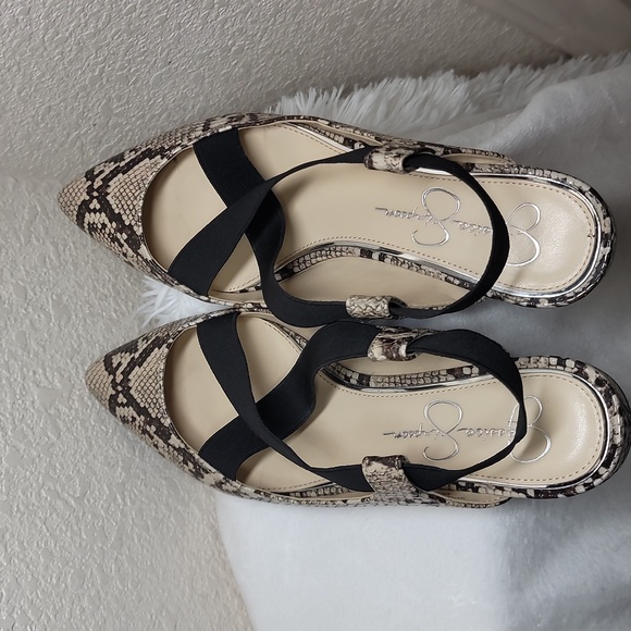 Jessica Simpson Lurina Ballerina Flats - Picture 5 of 8